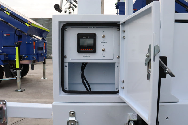 (GO Trailer S7P870B800) 20ft electric steel mast, square telescopic type, 2x435W solar panels, 4x200AH LiFePO4 battery